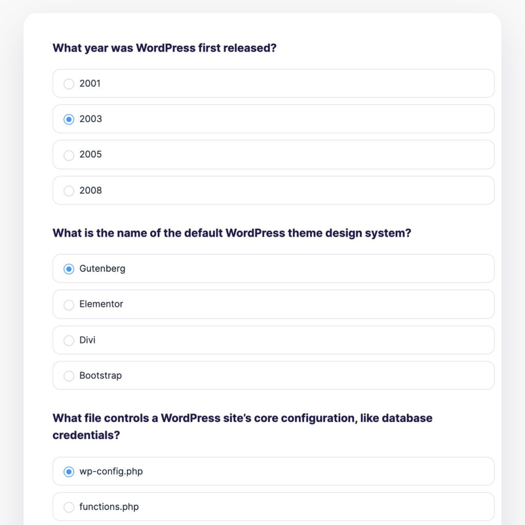WordPress quiz with three questions about release year, theme system, and configuration file, with selected answers highlighted.
